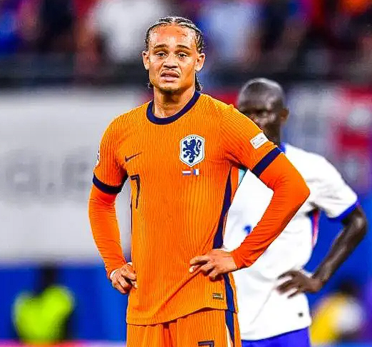 热刺赛前聚焦：哈维&middot;西蒙斯谈团结、年轻力量与关键战