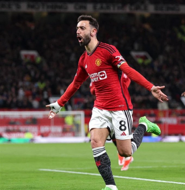 曼联中场核心B费本赛季英超数据领跑，多项进攻指标彰显统治力